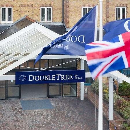 Отель Doubletree By Hilton London Elstree Богемвуд Экстерьер фото