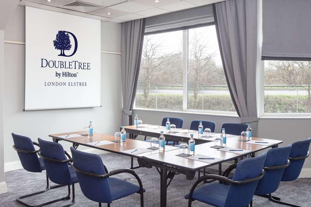 Отель Doubletree By Hilton London Elstree Богемвуд Удобства фото